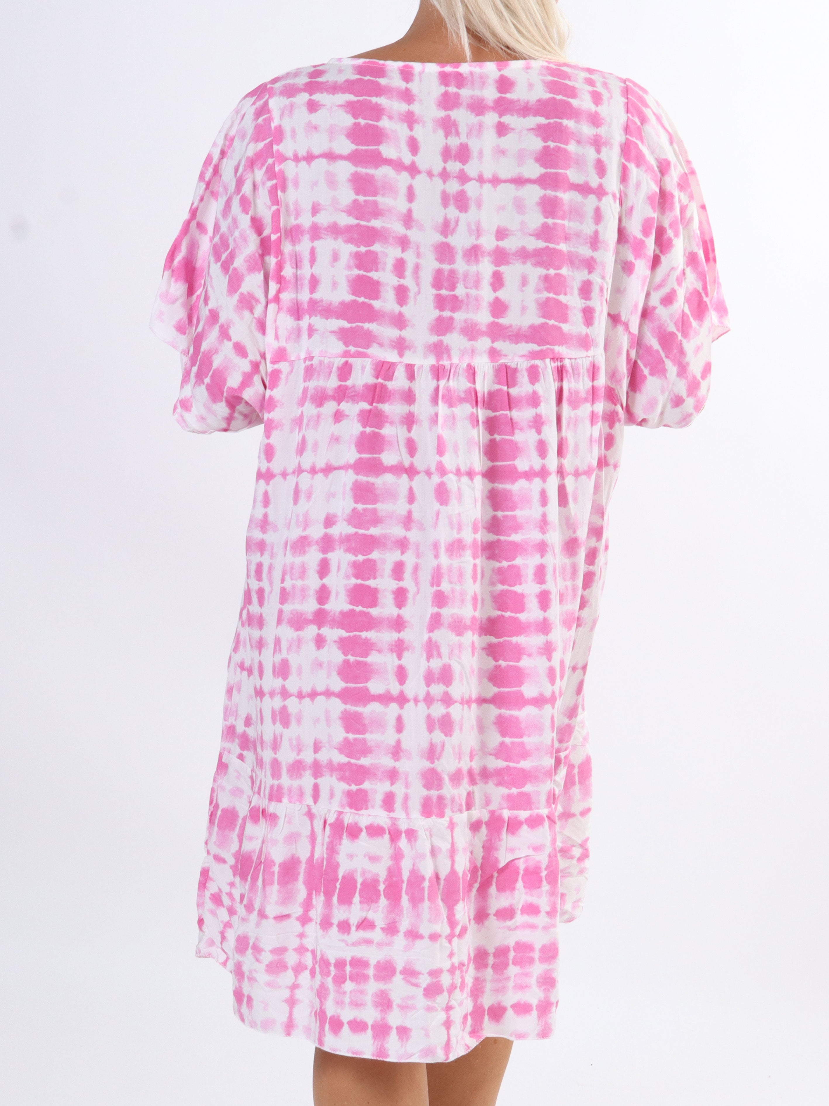 Amanza - Sød plus size tunikakjole i viskose med batikmønster